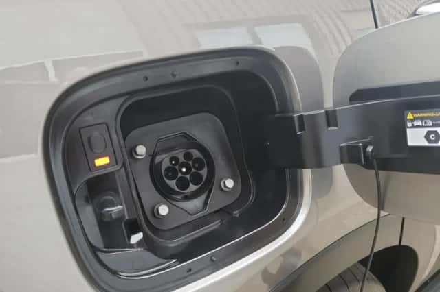 Kia Sorento (2025) thumbnail 16