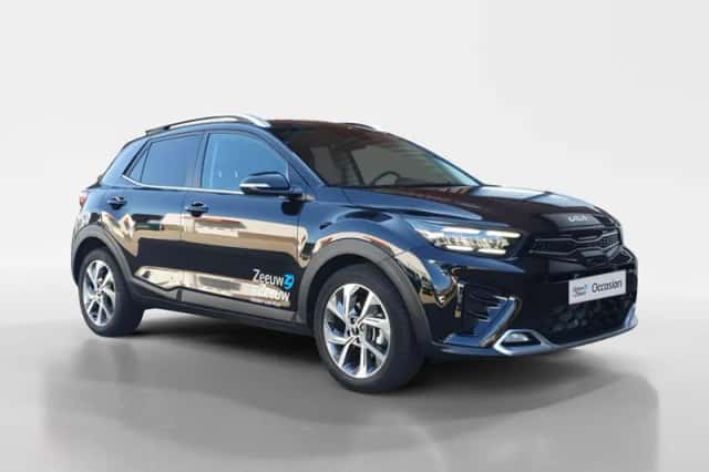 Kia Stonic (2025) thumbnail 3