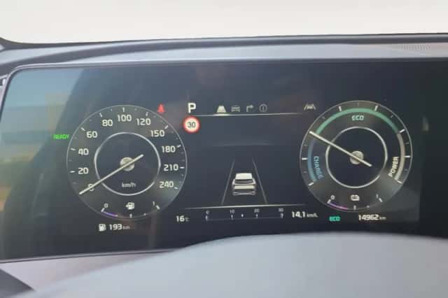 Kia Sportage (2025) thumbnail 25