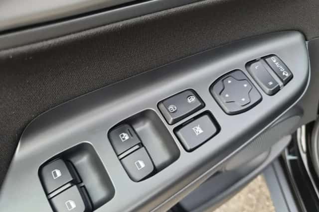 Hyundai Kona (2019) thumbnail 30