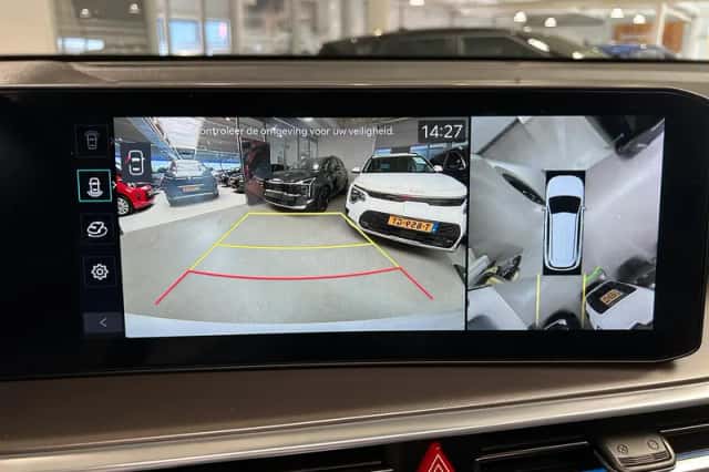 Kia Sorento (2024) thumbnail 26