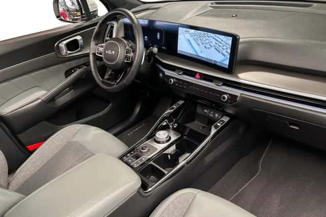 Kia Sorento (2024) thumbnail 32