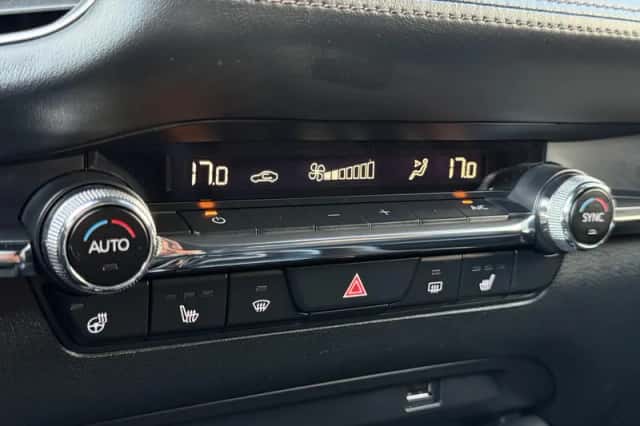 Mazda 3 (2020) thumbnail 31
