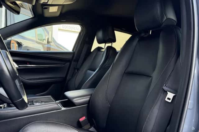 Mazda 3 (2020) thumbnail 35