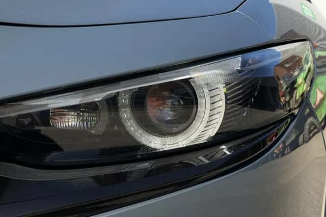 Mazda 3 (2020) thumbnail 9