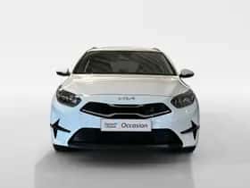 Kia Ceed Sportswagon (2022) thumbnail 2