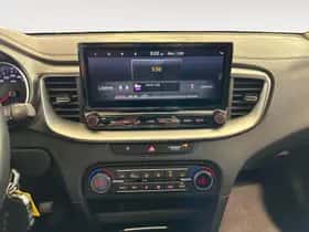 Kia Ceed Sportswagon (2022) thumbnail 17