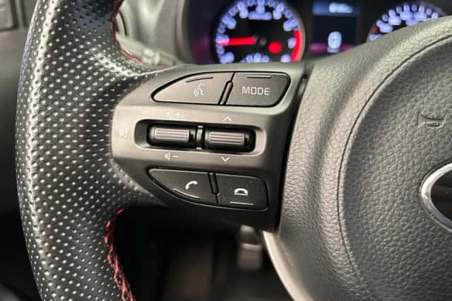 Kia Picanto (2021) thumbnail 15