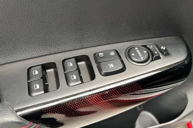 Kia Picanto (2021) thumbnail 23