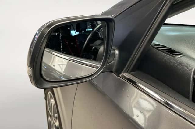 Kia Picanto (2021) thumbnail 9