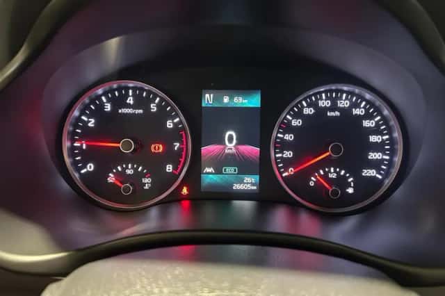 Kia Stonic (2021) thumbnail 17