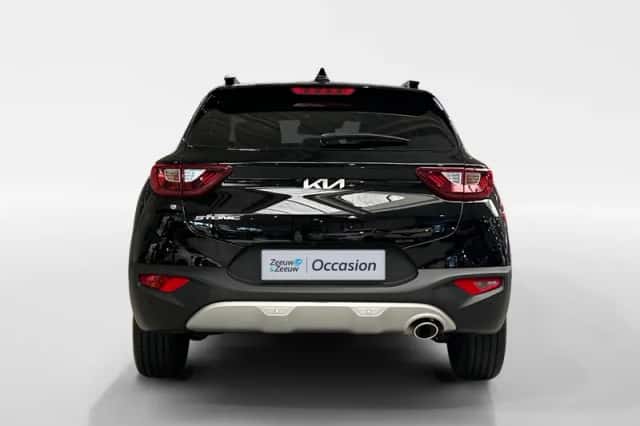 Kia Stonic (2021) thumbnail 6