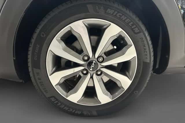Kia Stonic (2021) thumbnail 8