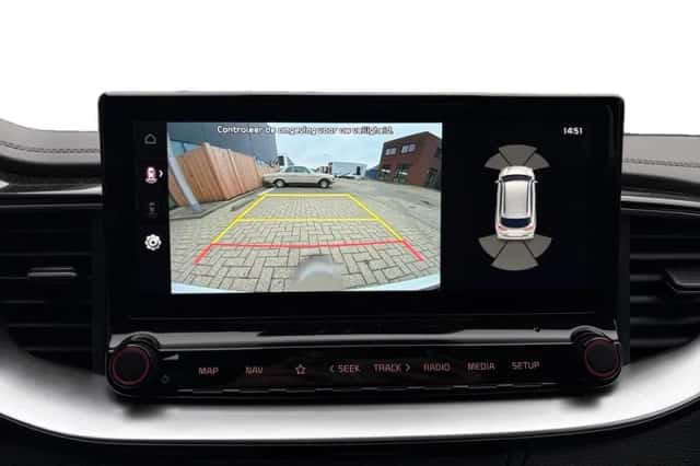 Kia Ceed Sportswagon (2024) thumbnail 17