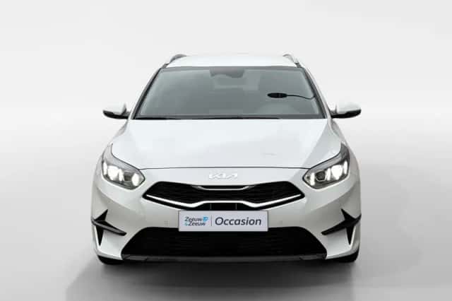 Kia Ceed Sportswagon (2024) thumbnail 3