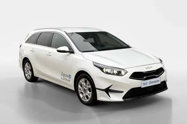 Kia Ceed Sportswagon (2024) thumbnail 4