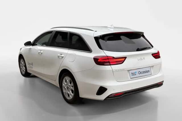 Kia Ceed Sportswagon (2024) thumbnail 8
