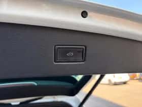 Volkswagen Tiguan (2021) thumbnail 26