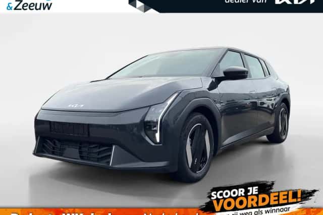 Kia EV4 (2026) thumbnail 1
