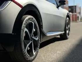 Kia EV6 (2022) thumbnail 11