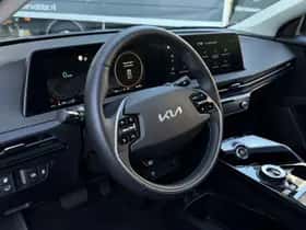 Kia EV6 (2022) thumbnail 14