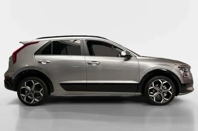 Kia Niro (2025) thumbnail 4