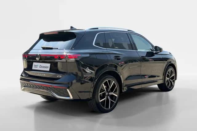 Volkswagen Tiguan (2024) thumbnail 5