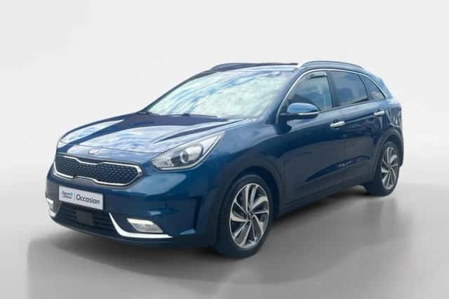 Kia Niro (2016) thumbnail 2