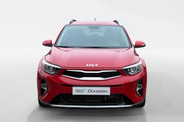 Kia Stonic (2023) thumbnail 3