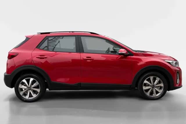 Kia Stonic (2023) thumbnail 5