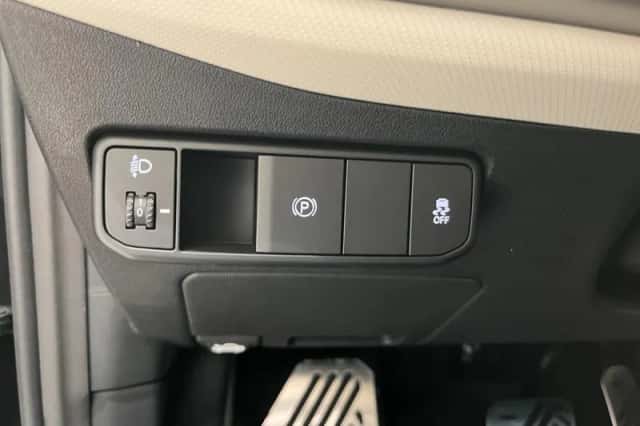 Kia EV4 (2026) thumbnail 13