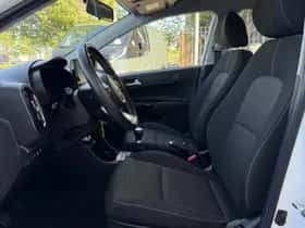 Kia Picanto (2021) thumbnail 21