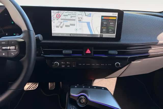 Kia EV6 (2024) thumbnail 16