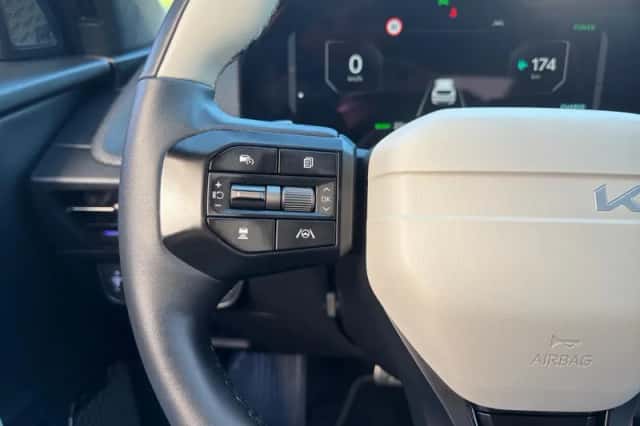 Kia EV6 (2024) thumbnail 17