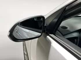 Kia Stonic (2023) thumbnail 9