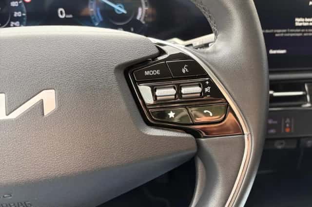 Kia Niro (2023) thumbnail 11