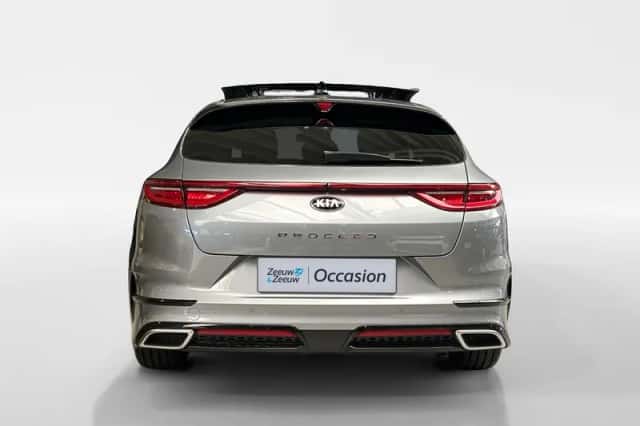 Kia Proceed (2021) thumbnail 6