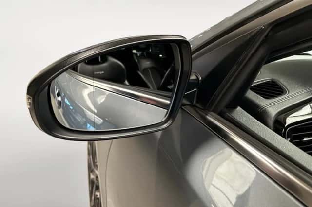 Kia Proceed (2021) thumbnail 9