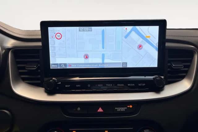Kia Ceed Sportswagon (2024) thumbnail 16