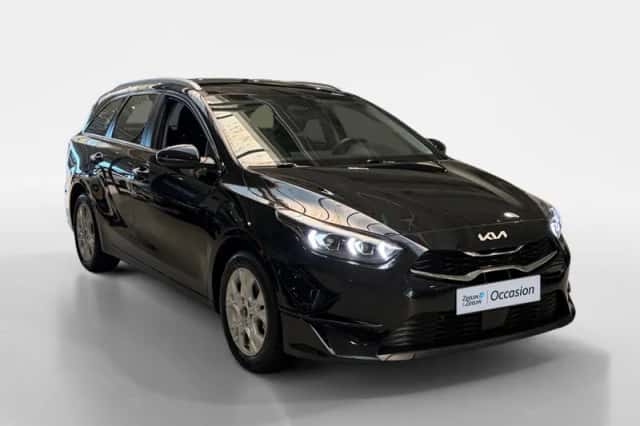 Kia Ceed Sportswagon (2024) thumbnail 4