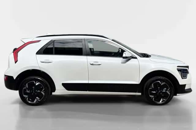 Kia Niro EV (2023) thumbnail 5