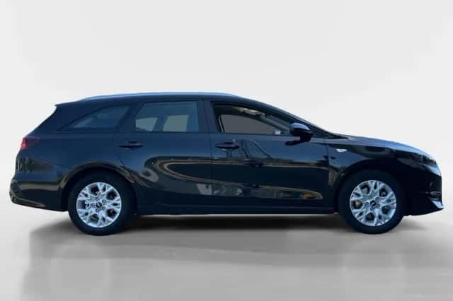 Kia Ceed Sportswagon (2025) thumbnail 2