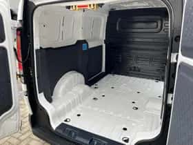 Kia PV5 (2026) thumbnail 13