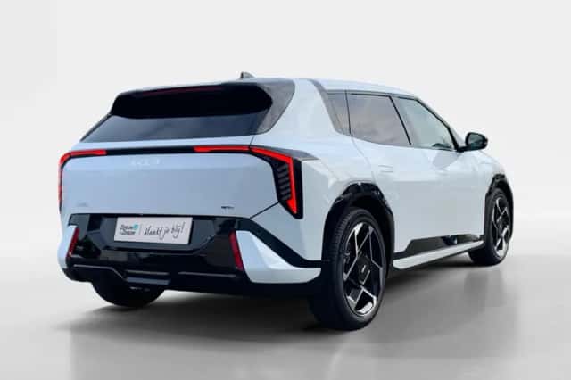 Kia EV4 (2026) thumbnail 5