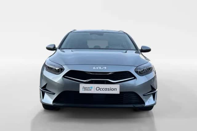 Kia Ceed Sportswagon (2024) thumbnail 2