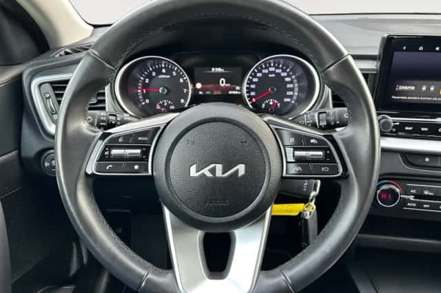 Kia Ceed Sportswagon (2024) thumbnail 17
