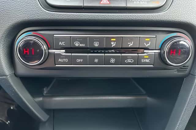 Kia Ceed Sportswagon (2024) thumbnail 21