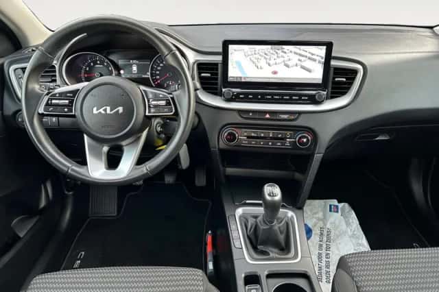 Kia Ceed Sportswagon (2024) thumbnail 23