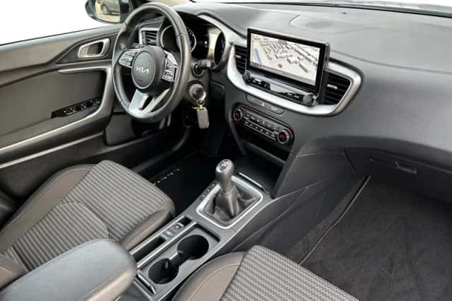 Kia Ceed Sportswagon (2024) thumbnail 25