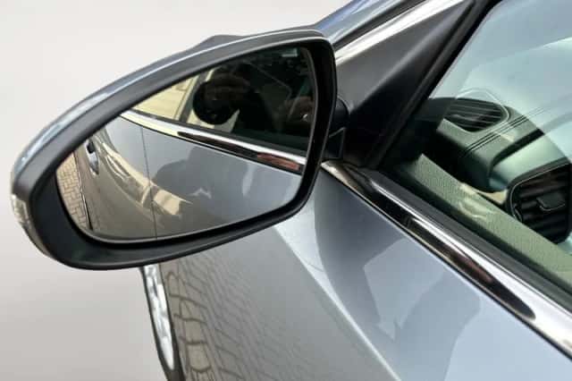 Kia Ceed Sportswagon (2024) thumbnail 9